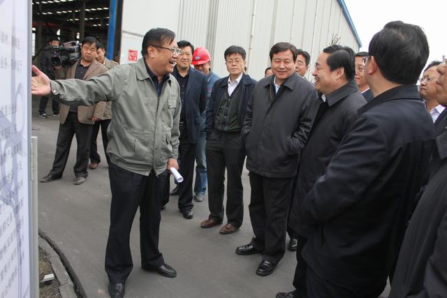 省委副書記、省長郝鵬視察青海物產北川工業(yè)物流園