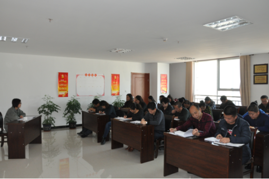 集團(tuán)黨委委員、副總經(jīng)理劉玲同志宣講黨的十九大精神