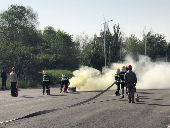 青海物產(chǎn)物資配送有限責任公司&ldquo;安全生產(chǎn)月啟動儀式&rdquo;及&ldquo;消防安全應急演練&rdquo;